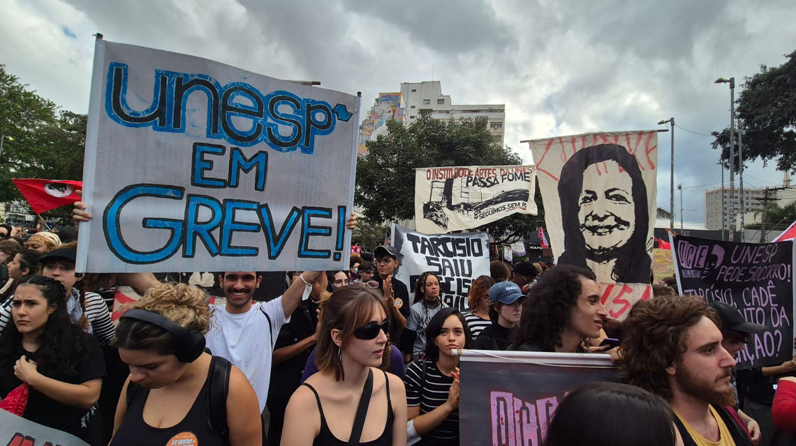 Greve nas estaduais paulistas se amplia e exige reabertura de negociações. Estudantes apontam o caminho com grande ato em SP